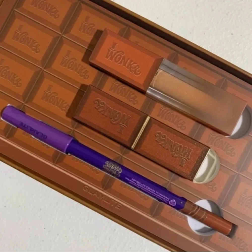 Glamlite Wonka Lip Kit - Picture 3 of 3